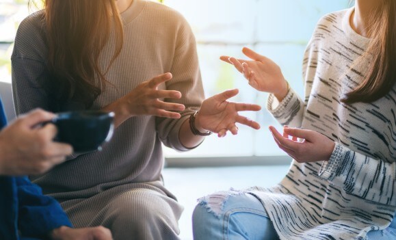 women talking in support group for interstitial cystitis
