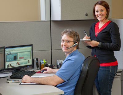 180 Medical employees in a desk cubicle